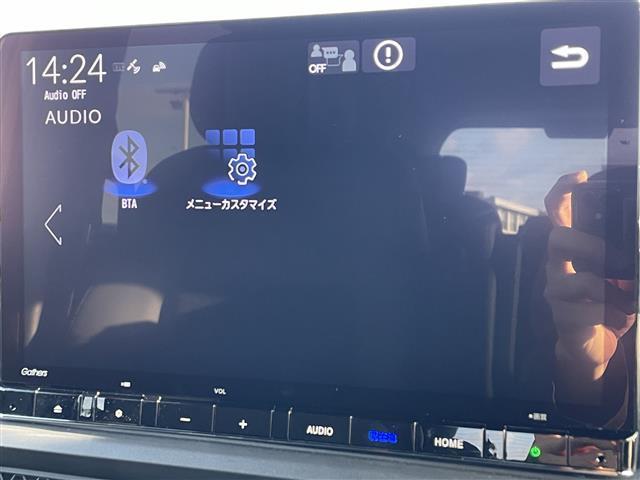 ステップワゴン ｅ：ＨＥＶスパーダ　純正メモリナビ　フルセグＴＶ　ＣＤ　ＤＶＤ　Ｂｌｕｅｔｏｏｔｈ　ＵＳＢ　バックカメラ　衝突軽減　誤発進抑制　車線逸脱　追従クルコン　両側電動ドア　電動バックドア　シートヒーター　フロアマット　ＥＴＣ（6枚目）