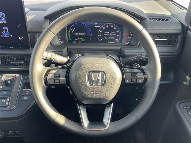 ステップワゴン ｅ：ＨＥＶスパーダ　純正メモリナビ　フルセグＴＶ　ＣＤ　ＤＶＤ　Ｂｌｕｅｔｏｏｔｈ　ＵＳＢ　バックカメラ　衝突軽減　誤発進抑制　車線逸脱　追従クルコン　両側電動ドア　電動バックドア　シートヒーター　フロアマット　ＥＴＣ（9枚目）