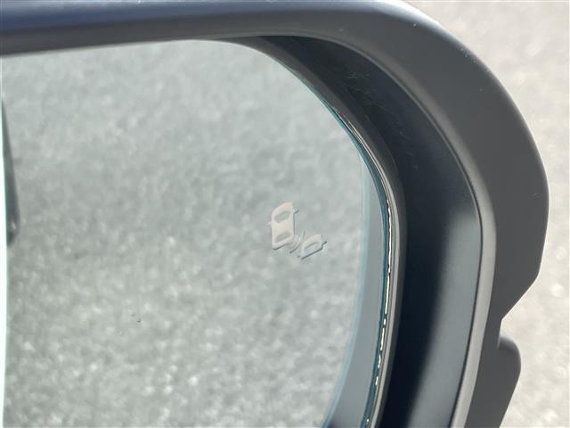 ステップワゴン ｅ：ＨＥＶスパーダ　純正メモリナビ　フルセグＴＶ　ＣＤ　ＤＶＤ　Ｂｌｕｅｔｏｏｔｈ　ＵＳＢ　バックカメラ　衝突軽減　誤発進抑制　車線逸脱　追従クルコン　両側電動ドア　電動バックドア　シートヒーター　フロアマット　ＥＴＣ（21枚目）