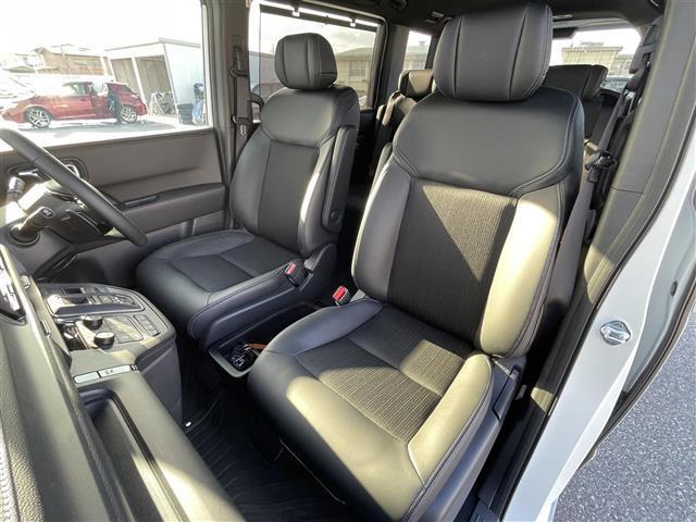 ステップワゴン ｅ：ＨＥＶスパーダ　純正メモリナビ　フルセグＴＶ　ＣＤ　ＤＶＤ　Ｂｌｕｅｔｏｏｔｈ　ＵＳＢ　バックカメラ　衝突軽減　誤発進抑制　車線逸脱　追従クルコン　両側電動ドア　電動バックドア　シートヒーター　フロアマット　ＥＴＣ（27枚目）