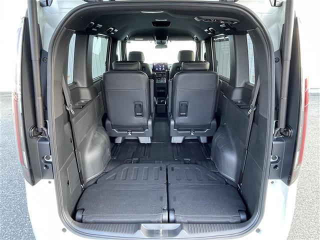 ステップワゴン ｅ：ＨＥＶスパーダ　純正メモリナビ　フルセグＴＶ　ＣＤ　ＤＶＤ　Ｂｌｕｅｔｏｏｔｈ　ＵＳＢ　バックカメラ　衝突軽減　誤発進抑制　車線逸脱　追従クルコン　両側電動ドア　電動バックドア　シートヒーター　フロアマット　ＥＴＣ（33枚目）