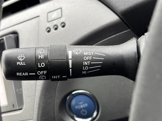 プリウス S ワンオーナー 純正ナビ Bluetooth フルセグ バックカメラ ステアリングリモコン ETC トノカバー 電動格納ミラー HIDオートライト フォグライト スマートキー(12枚目)