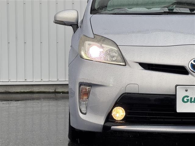 プリウス S ワンオーナー 純正ナビ Bluetooth フルセグ バックカメラ ステアリングリモコン ETC トノカバー 電動格納ミラー HIDオートライト フォグライト スマートキー(27枚目)