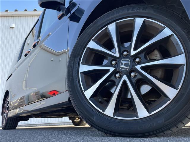 ステップワゴンスパーダ Ｚ　クールスピリット　アルパイン後席モニター　クルコン　両側電動ドア　アイドリングストップ　横滑り防止装置　ＥＴＣ　スマートキー　純正フロアマット　スマートキー　純正ＡＷ付スタッドレスタイヤ積載（34枚目）