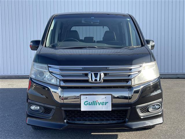 ステップワゴンスパーダ Ｚ　クールスピリット　アルパイン後席モニター　クルコン　両側電動ドア　アイドリングストップ　横滑り防止装置　ＥＴＣ　スマートキー　純正フロアマット　スマートキー　純正ＡＷ付スタッドレスタイヤ積載（35枚目）