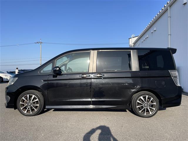 ステップワゴンスパーダ Ｚ　クールスピリット　アルパイン後席モニター　クルコン　両側電動ドア　アイドリングストップ　横滑り防止装置　ＥＴＣ　スマートキー　純正フロアマット　スマートキー　純正ＡＷ付スタッドレスタイヤ積載（38枚目）