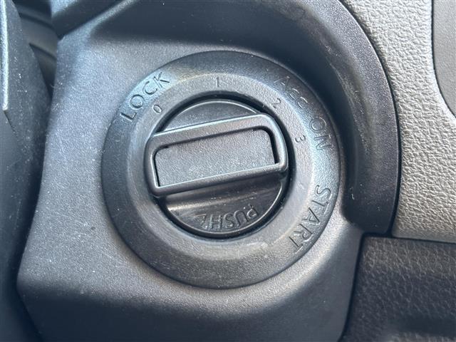 エクストレイル ２０Ｘ　ナビ　フルセグ　バックカメラ　ＥＴＣ　ＨＩＤ　Ｂｌｕｅｔｏｏｔｈ　オートヘッドライト　フォグランプ　純正アルミホイール（13枚目）