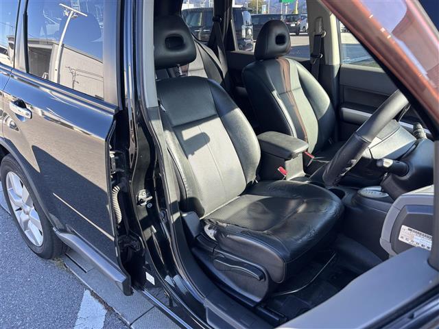 エクストレイル ２０Ｘ　ナビ　フルセグ　バックカメラ　ＥＴＣ　ＨＩＤ　Ｂｌｕｅｔｏｏｔｈ　オートヘッドライト　フォグランプ　純正アルミホイール（18枚目）