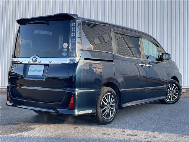 ヴォクシー ＺＳ　煌　ナビ　後席モニター　バックカメラ　ＥＴＣ　ＬＥＤ　フルセグＴＶ　Ｂｌｕｅｔｏｏｔｈ　両側電動スライドドア　フォグランプ　純正１６インチアルミホイール　スマートキー　アイドリングストップ（42枚目）