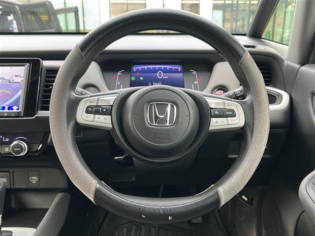 フィット クロスター　純正ナビ／Ｂｌｕｅｔｏｏｔｈ／ＣＤ／ＤＶＤ／フルセグテレビ／クルーズコントロール／パーキングアシスト／バックカメラ／パワーウィンドウ／パワーステアリング／ＵＳＢ入力端子／ＥＴＣ／オートライト（11枚目）