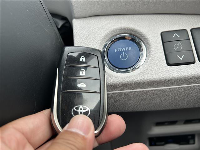 MIRAI ベースグレード トヨタセーフティセンス 純正ナビ バックカメラ クルーズコントロール LEDオートライト シートヒーター 純正17インチAW アイドリングストップ メモリーシート ハンドルヒーター ETC2.0(15枚目)