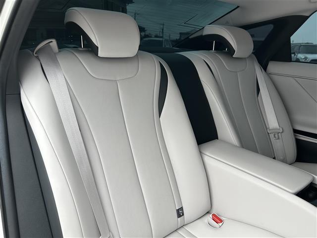 MIRAI ベースグレード トヨタセーフティセンス 純正ナビ バックカメラ クルーズコントロール LEDオートライト シートヒーター 純正17インチAW アイドリングストップ メモリーシート ハンドルヒーター ETC2.0(24枚目)