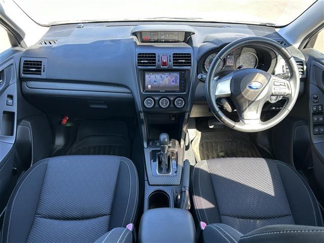 フォレスター 2.0i-L アイサイト 社外ナビ CD/DVD/BT/フルセグ バックカメラ クルーズコントロール LEDヘッドライト 純正17インチAW ステアリングスイッチ アイドリングストップ スマートキー 社外ビルトインETC(2枚目)