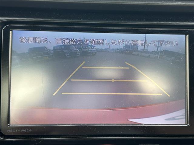 ８６ ＧＴ　純正ナビ　ＣＤ　ＤＶＤ　ＢＴ　フルセグ　バックカメラ　ＨＩＤオートライト　純正１７インチアルミホイール　ＳＰＯＲＴモードボタン　ＳＮＯＷモードボタン　ＶＳＣＳＰＯＲＴボタン　トランクオープナー（3枚目）