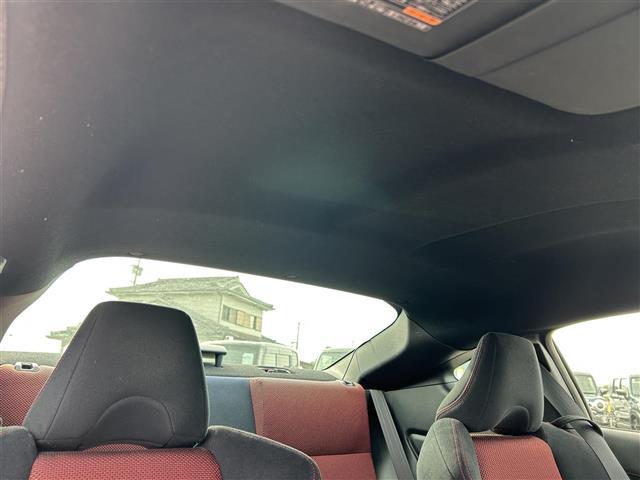 ８６ ＧＴ　純正ナビ　ＣＤ　ＤＶＤ　ＢＴ　フルセグ　バックカメラ　ＨＩＤオートライト　純正１７インチアルミホイール　ＳＰＯＲＴモードボタン　ＳＮＯＷモードボタン　ＶＳＣＳＰＯＲＴボタン　トランクオープナー（15枚目）