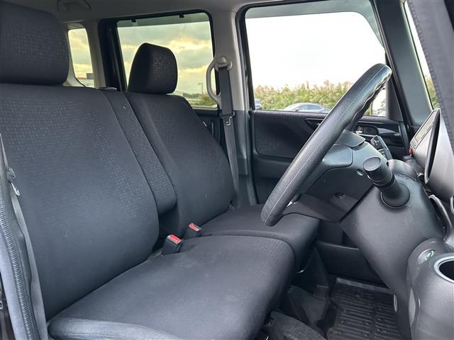 Ｎ－ＢＯＸカスタム Ｇ　ＳＳブラックスタイルパッケージ　あんしんパッケージ　純正ナビ　ＣＤ　ＤＶＤ　ＢＴ　フルセグ　バックカメラ　両側パワースライドドア　ＨＩＤオートライト　シートヒーター　純正１４インチアルミホイール　ステアリングスイッチ　スマートキー（19枚目）