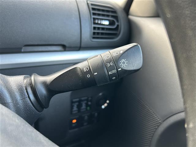 タント カスタムＸ　トップエディションリミテッドＳＡＩＩＩ　純正ＳＤナビ　ＣＤ／ＤＶＤ／ＢＴ／ワンセグ　アラウンドビューモニター　両側パワスラ　ＬＥＤヘッドライト　シートヒーター　純正１４インチＡＷ　アイドリングストップ　スマートキー　社外ＥＴＣ（17枚目）