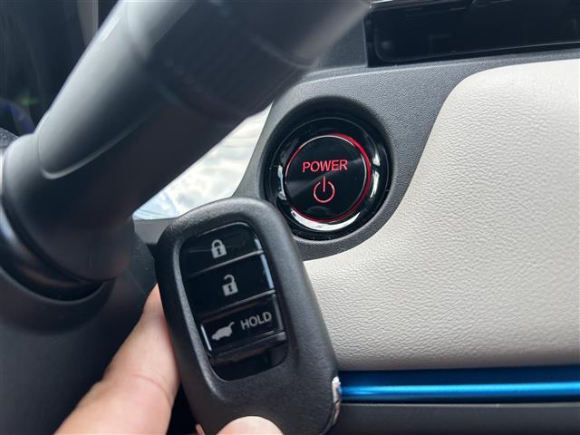 ヴェゼル e:HEV Z・PLaYパッケージ ワンオーナー ガラスルーフ 純正メモリナビ BT/フルセグ アラウンドビューモニター レーダークルーズコントロール LEDヘッドライト ハーフレザーシート 純正18インチAW 純正ビルトインETC(12枚目)