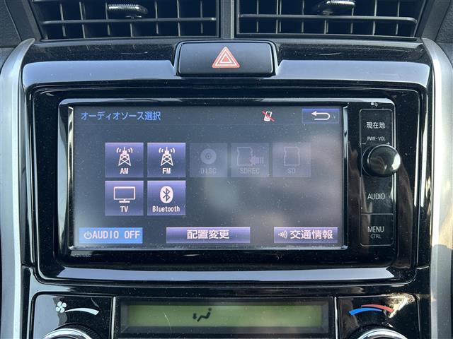 カローラフィールダー ハイブリッドG ToyotaSafetySenseC 純正ナビ CD DVD BT フルセグ バックカメラ クルーズコントロール オートライト 布シート ステアリングスイッチ アイドリングストップ スマートキー(2枚目)