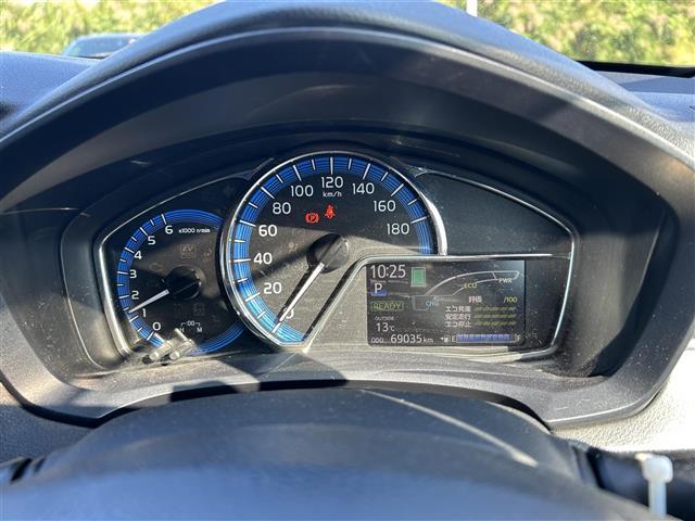 カローラフィールダー ハイブリッドG ToyotaSafetySenseC 純正ナビ CD DVD BT フルセグ バックカメラ クルーズコントロール オートライト 布シート ステアリングスイッチ アイドリングストップ スマートキー(4枚目)