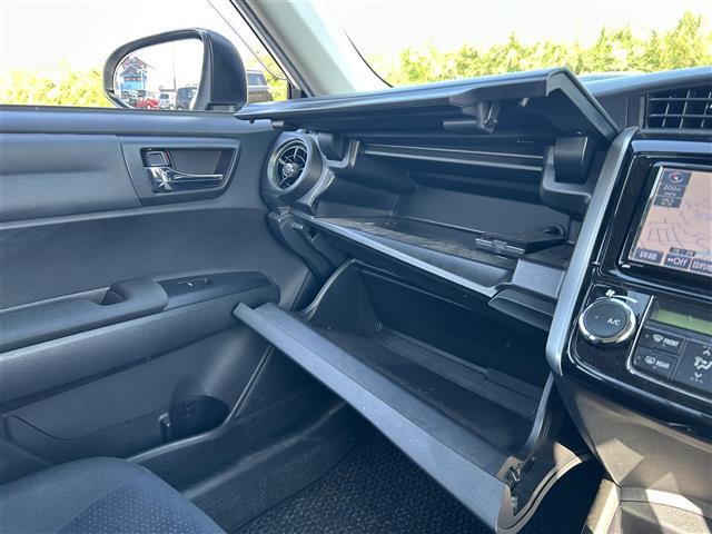 カローラフィールダー ハイブリッドG ToyotaSafetySenseC 純正ナビ CD DVD BT フルセグ バックカメラ クルーズコントロール オートライト 布シート ステアリングスイッチ アイドリングストップ スマートキー(19枚目)