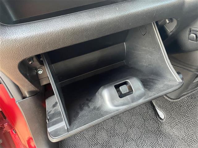 ハスラー ハイブリッドＧターボ　純正８インチナビ　クルーズコントロール　ＥＴＣ　レーンキープアシスト　パドルシフト　オートライト　シートヒーター　純正フロアマット　コーナーセンサー　衝突被害軽減ブレーキ　ＵＳＢ　Ｂｌｕｅｔｏｏｔｈ（4枚目）