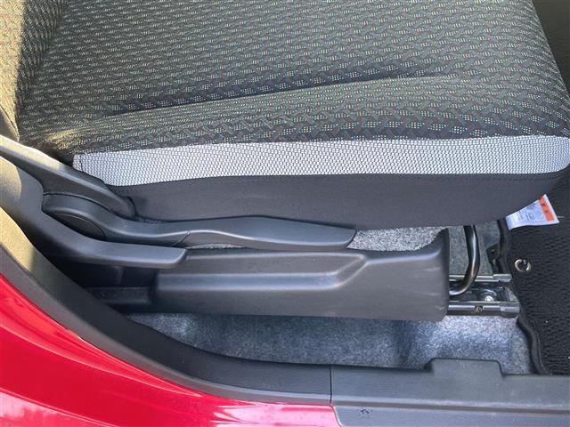 ハスラー ハイブリッドＧターボ　純正８インチナビ　クルーズコントロール　ＥＴＣ　レーンキープアシスト　パドルシフト　オートライト　シートヒーター　純正フロアマット　コーナーセンサー　衝突被害軽減ブレーキ　ＵＳＢ　Ｂｌｕｅｔｏｏｔｈ（8枚目）