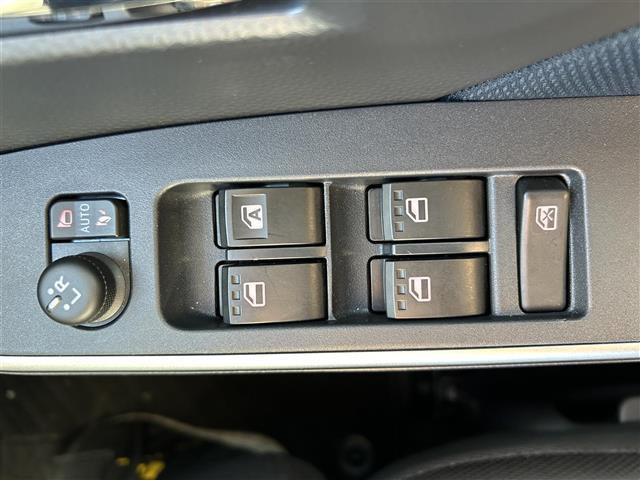 ルーミー カスタムG ワンオーナー 社外ディスプレイオーディオ BT/フルセグ アラウンドビューモニター 両側パワスラ レーダークルーズコントロール LEDヘッドライト 純正14インチAW アイドリングストップ ETC(12枚目)