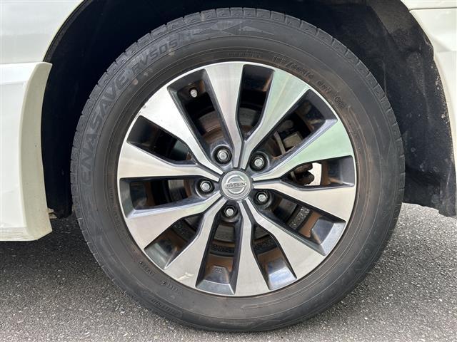 セレナ ハイウェイスター 衝突被害軽減ブレーキ 純正ナビ CD DVD BT フルセグ アラウンドビューモニター 両側パワースライドドア クルーズコントロール LEDオートライト 純正16インチアルミホイール USBポート(24枚目)