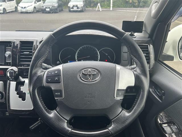 ハイエースバン トヨタセーフティセンス フリップダウンモニター 社外ナビ CD DVD BT フルセグ バックカメラ 両側パワースライドドア LEDオートライト ステアリングスイッチ アイドリングストップ ETC(5枚目)