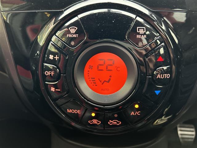 ノート ニスモ　Ｓ　純正ＳＤナビ　Ｂｌｕｅｔｏｏｔｈ　フルセグＴＶ　ＣＤ　ＤＶＤ　バックカメラ　ＬＥＤヘッドライト　社外１７インチアルミホイール　ハーフレザーシート　前方ドライブレコーダー　純正フロアマット　スマートキー（8枚目）