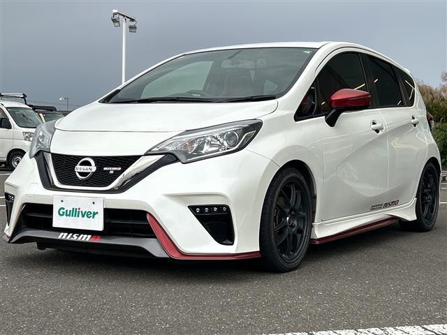 ノート ニスモ　Ｓ　純正ＳＤナビ　Ｂｌｕｅｔｏｏｔｈ　フルセグＴＶ　ＣＤ　ＤＶＤ　バックカメラ　ＬＥＤヘッドライト　社外１７インチアルミホイール　ハーフレザーシート　前方ドライブレコーダー　純正フロアマット　スマートキー（22枚目）