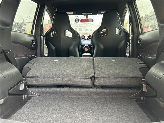 ノート ニスモ　Ｓ　純正ＳＤナビ　Ｂｌｕｅｔｏｏｔｈ　フルセグＴＶ　ＣＤ　ＤＶＤ　バックカメラ　ＬＥＤヘッドライト　社外１７インチアルミホイール　ハーフレザーシート　前方ドライブレコーダー　純正フロアマット　スマートキー（36枚目）