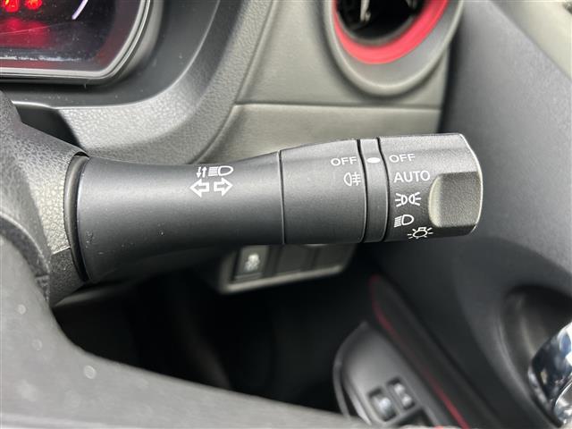 ノート ニスモ　Ｓ　純正ＳＤナビ　Ｂｌｕｅｔｏｏｔｈ　フルセグＴＶ　ＣＤ　ＤＶＤ　バックカメラ　ＬＥＤヘッドライト　社外１７インチアルミホイール　ハーフレザーシート　前方ドライブレコーダー　純正フロアマット　スマートキー（37枚目）