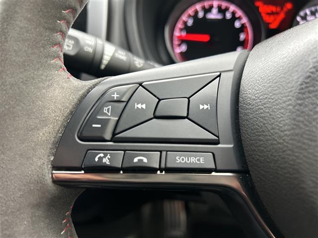 ノート ニスモ　Ｓ　純正ＳＤナビ　Ｂｌｕｅｔｏｏｔｈ　フルセグＴＶ　ＣＤ　ＤＶＤ　バックカメラ　ＬＥＤヘッドライト　社外１７インチアルミホイール　ハーフレザーシート　前方ドライブレコーダー　純正フロアマット　スマートキー（39枚目）