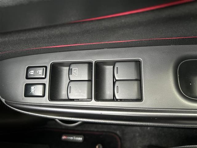 ノート ニスモ　Ｓ　純正ＳＤナビ　Ｂｌｕｅｔｏｏｔｈ　フルセグＴＶ　ＣＤ　ＤＶＤ　バックカメラ　ＬＥＤヘッドライト　社外１７インチアルミホイール　ハーフレザーシート　前方ドライブレコーダー　純正フロアマット　スマートキー（40枚目）