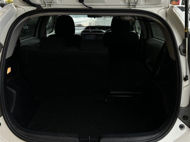 アクア Ｓ　純正ＳＤナビ　フルセグＴＶ　Ｂｌｕｅｔｏｏｔｈ　ＣＤ　ＤＶＤ　バックカメラ　ドアバイザー　リモコンキー　パワーステアリング　パワーウィンドウ　純正フロアマット　取扱説明書　保証書（35枚目）