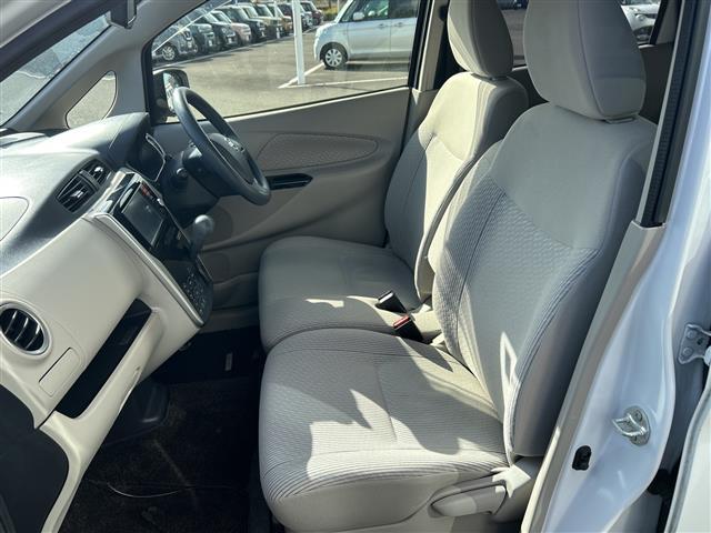 デイズ Ｘ　純正ナビ　Ｂｌｕｅｔｏｏｔｈ　ＣＤ　ＤＶ　アラウンドビューモニター　アイドリングストップ　純正フロアマット　ドアバイザー　パワーウィンドウ　パワーステアリング　スマートキー　スペアキー×１（9枚目）