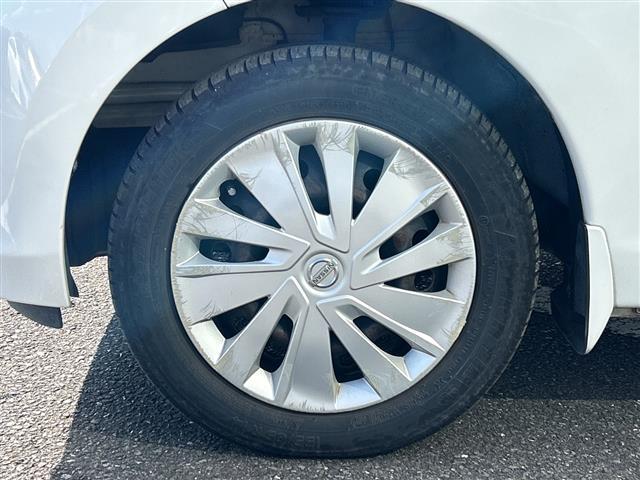 デイズ Ｘ　純正ナビ　Ｂｌｕｅｔｏｏｔｈ　ＣＤ　ＤＶ　アラウンドビューモニター　アイドリングストップ　純正フロアマット　ドアバイザー　パワーウィンドウ　パワーステアリング　スマートキー　スペアキー×１（13枚目）