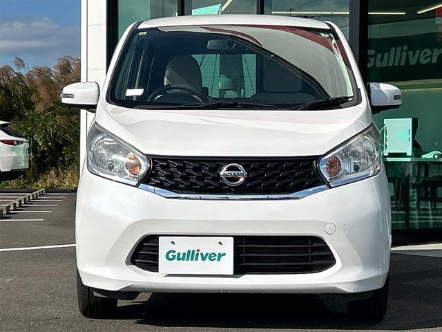 デイズ Ｘ　純正ナビ　Ｂｌｕｅｔｏｏｔｈ　ＣＤ　ＤＶ　アラウンドビューモニター　アイドリングストップ　純正フロアマット　ドアバイザー　パワーウィンドウ　パワーステアリング　スマートキー　スペアキー×１（14枚目）