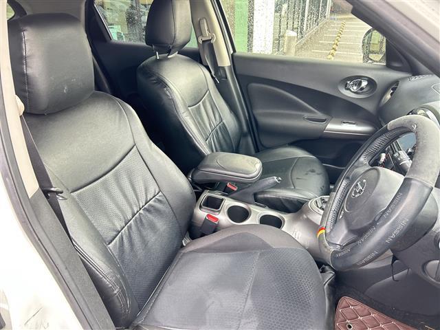 ジューク 15RX アーバンセレクション 純正ナビ CD DVD BT フルセグ バックカメラ オートライト 純正17インチアルミホイール ステアリングスイッチ アイドリングストップ スマートキー ETC ドライブレコーダー 純正フロアマット(10枚目)