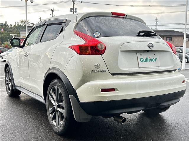 ジューク 15RX アーバンセレクション 純正ナビ CD DVD BT フルセグ バックカメラ オートライト 純正17インチアルミホイール ステアリングスイッチ アイドリングストップ スマートキー ETC ドライブレコーダー 純正フロアマット(43枚目)