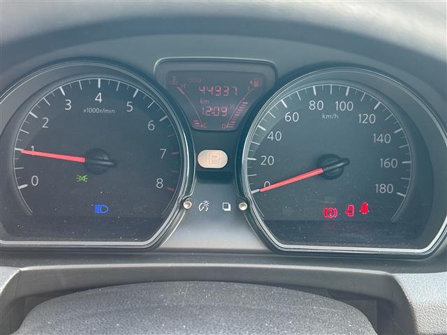 ノート X 社外ナビ CD BT ワンセグ バックカメラ オートライト アイドリングストップ プッシュスタート 横滑り防止装置 レーンアシスト コーナーセンサー スマートキー ETC プッシュスタート PS PW(3枚目)