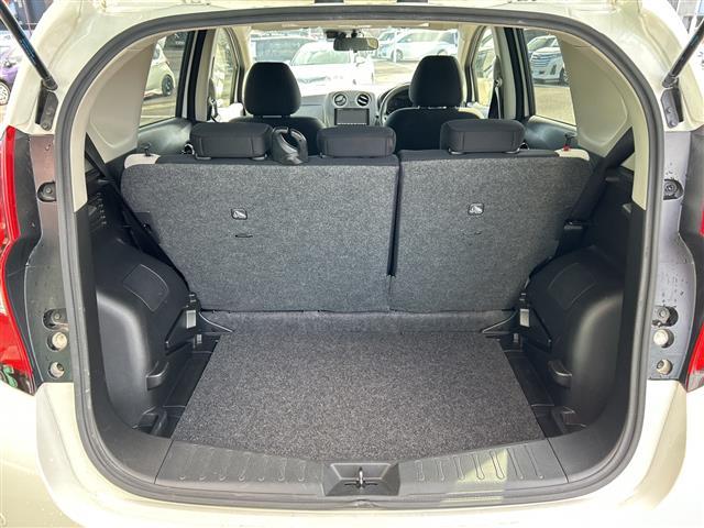 ノート X 社外ナビ CD BT ワンセグ バックカメラ オートライト アイドリングストップ プッシュスタート 横滑り防止装置 レーンアシスト コーナーセンサー スマートキー ETC プッシュスタート PS PW(33枚目)