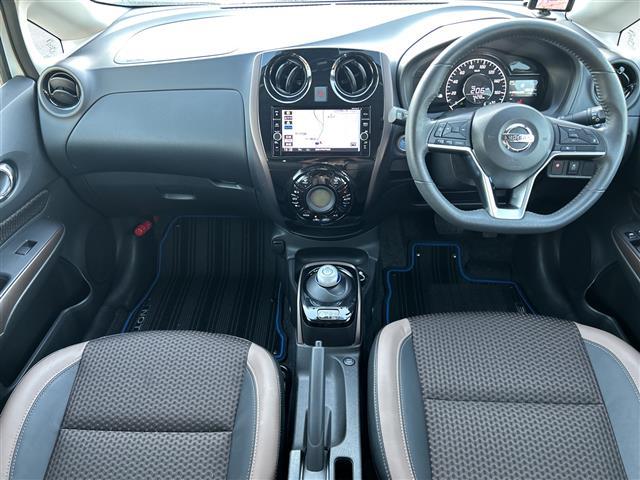 ノート ｅ－パワー　メダリスト　純正ＳＤナビ　フルセグＴＶ　Ｂｌｕｅｔｏｏｔｈ　ＣＤ　ＤＶＤ　アラウンドビューモニター　レーダークルーズコントロール　ハーフレザーシート　ＬＥＤヘッドライト　純正１５インチアルミホイール　ＥＴＣ（2枚目）