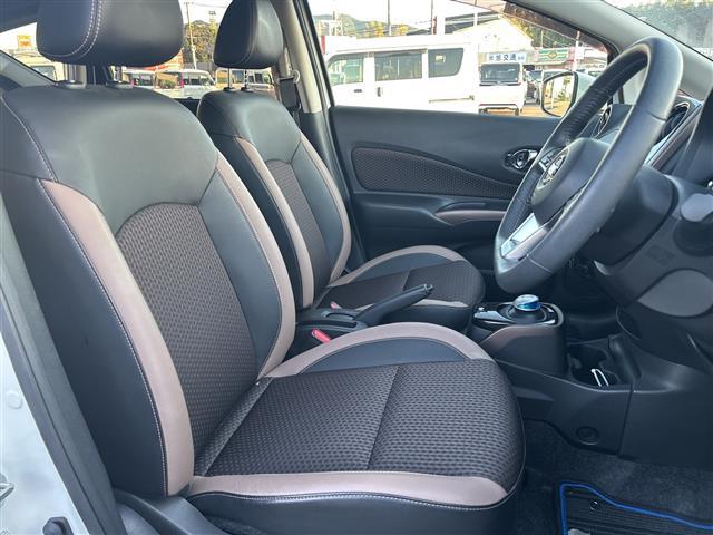 ノート ｅ－パワー　メダリスト　純正ＳＤナビ　フルセグＴＶ　Ｂｌｕｅｔｏｏｔｈ　ＣＤ　ＤＶＤ　アラウンドビューモニター　レーダークルーズコントロール　ハーフレザーシート　ＬＥＤヘッドライト　純正１５インチアルミホイール　ＥＴＣ（11枚目）