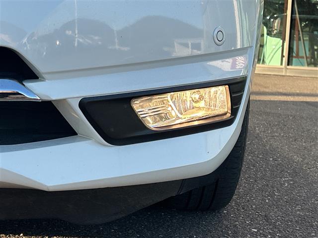 ノート ｅ－パワー　メダリスト　純正ＳＤナビ　フルセグＴＶ　Ｂｌｕｅｔｏｏｔｈ　ＣＤ　ＤＶＤ　アラウンドビューモニター　レーダークルーズコントロール　ハーフレザーシート　ＬＥＤヘッドライト　純正１５インチアルミホイール　ＥＴＣ（26枚目）