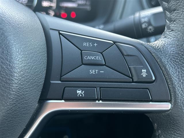 ノート ｅ－パワー　メダリスト　純正ＳＤナビ　フルセグＴＶ　Ｂｌｕｅｔｏｏｔｈ　ＣＤ　ＤＶＤ　アラウンドビューモニター　レーダークルーズコントロール　ハーフレザーシート　ＬＥＤヘッドライト　純正１５インチアルミホイール　ＥＴＣ（29枚目）