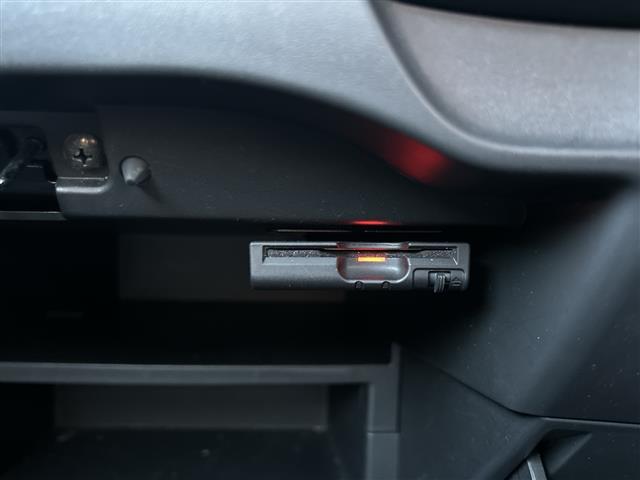 ノート ｅ－パワー　メダリスト　純正ＳＤナビ　フルセグＴＶ　Ｂｌｕｅｔｏｏｔｈ　ＣＤ　ＤＶＤ　アラウンドビューモニター　レーダークルーズコントロール　ハーフレザーシート　ＬＥＤヘッドライト　純正１５インチアルミホイール　ＥＴＣ（34枚目）