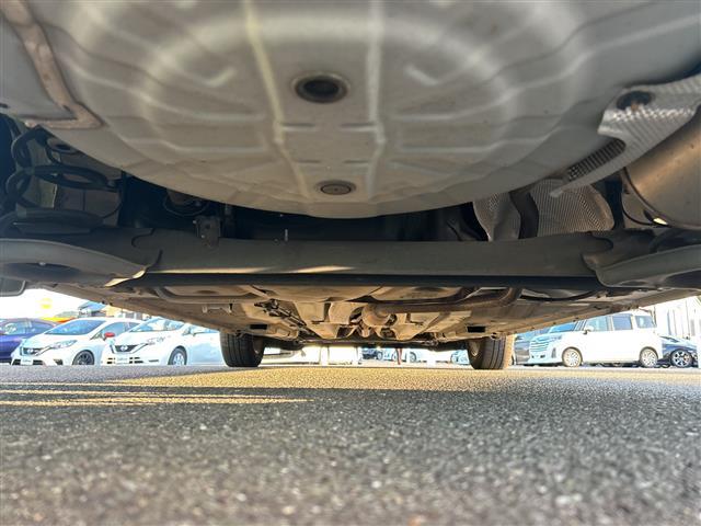 ノート ｅ－パワー　メダリスト　純正ＳＤナビ　フルセグＴＶ　Ｂｌｕｅｔｏｏｔｈ　ＣＤ　ＤＶＤ　アラウンドビューモニター　レーダークルーズコントロール　ハーフレザーシート　ＬＥＤヘッドライト　純正１５インチアルミホイール　ＥＴＣ（40枚目）